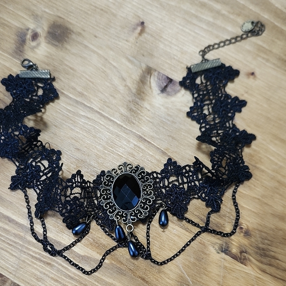 Elegant Black Lace Choker Necklace